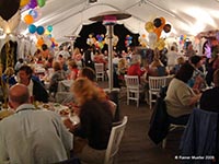 A banquet scene from Surf'N'Safari '04 (Photo by Rainer Mueller)