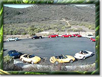 Circle of Miatas during Surf 'N' Safari '99 (Photo by Mark Booth)